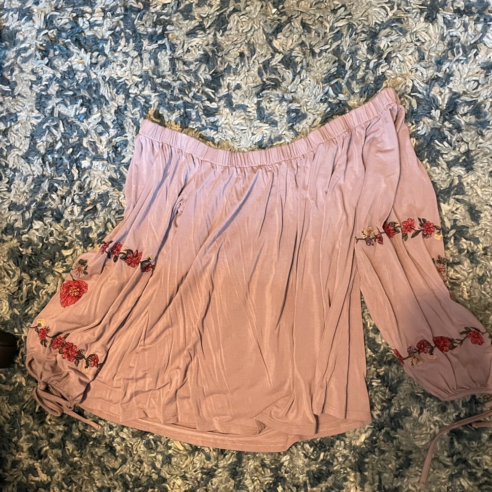 American Eagle Top